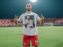 M Rashid Dedikasikan Kemenangan Persebaya untuk Saudara Bebas dari Penjara