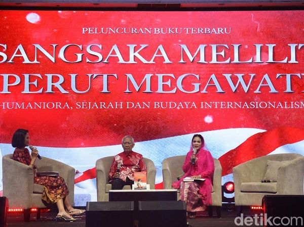 Momen Peluncuran Buku Guruh Soekarnoputra, Dihadiri Megawati