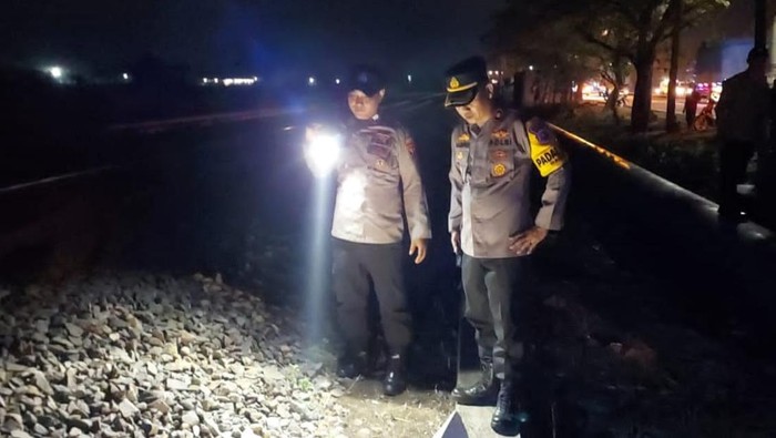 Nahas, Sopir Bus Jurusan Surabaya Bojonegoro Tewas Tertemper KA di Lamongan