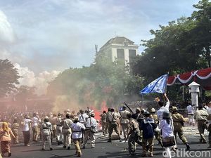 35 Ucapan Hari Pahlawan 2024, Ayo Ikut Ramaikan!