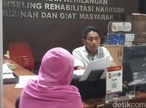 Tak Terima Dilempar Toples Bumbu, Pegawai Kedai Makanan Ini Laporkan Pembeli