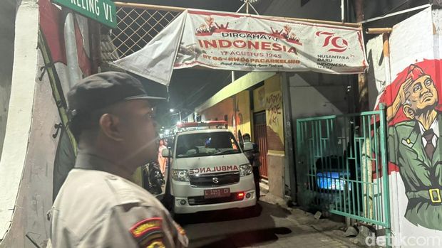 Penemuan bayi dengan tali pusar di rumah warga