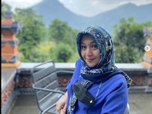 Penyanyi Dina Mariana Meninggal Dunia