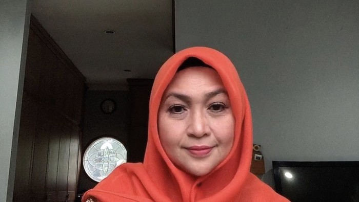 Gejala Awal Kanker Endometrium, Sempat Diidap Dina Mariana sebelum Meninggal