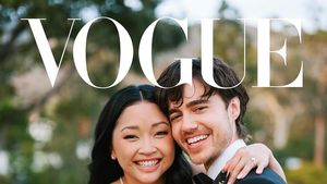 9 Potret Pernikahan Lana Condor Bintang To All The Boys, Klasik Tapi Playful