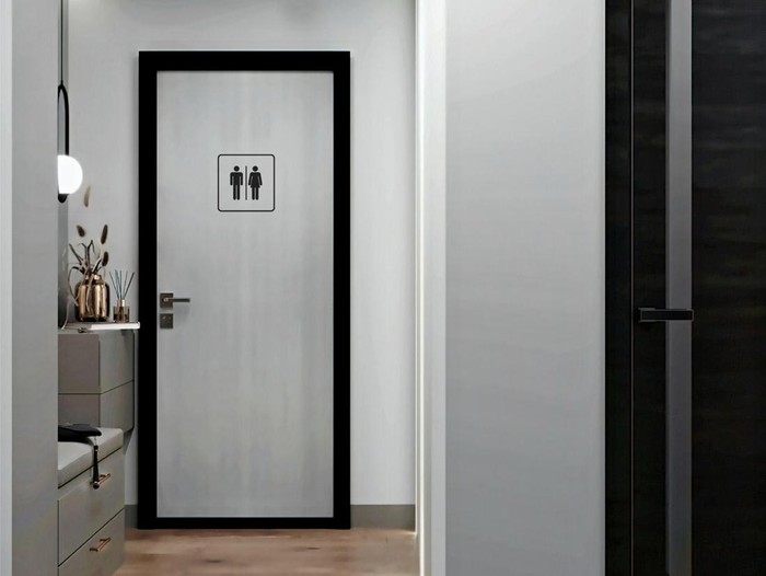 Pintu Kamar Mandi Menghadap Dapur