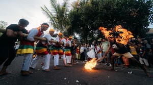 PESTA GAM: Rame-rame Toma Bastiong ini merupakan cara Sanggar Bengkel Seni Baskara untuk melakukan komunikasi budaya kepada penonton. Pesta ini dapat menjadi wadah untuk mengembangkan pemahaman mengenai nilai-nilai budaya agar manusia menjadi individu yang mampu menghargai budaya terutama tari tradisional Indonesia. Menghargai budaya adalah wujud rasa cinta kita terhadap Indonesia, karena yang menyatukan bangsa adalah budaya. Cinta Budaya, Cinta Indonesia.