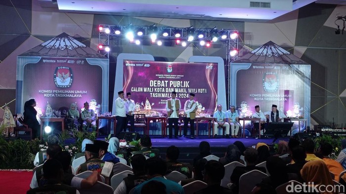 Suasana debat publik 5 paslon Wali Kota dan Wakil Wali Kota Tasikmalaya.