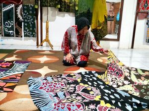 Risma Kagum dengan Batik Probolinggo: Cantik Sekali, Punya Makna Mendalam