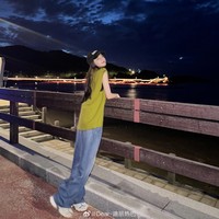 Aktor prianya berasal dari China Timurlaut dan wanitanya berasal dari Xinjiang. Keduanya adalah bintang besar. Bayinya sudah lahir dan semua orang di industri hiburan Beijing sudah tahu, kata Guo Meimei dalam laporan Sina yang dilihat lebih dari 70 juta kali dalam waktu satu jam.Foto: Dok. Weibo Dilraba Dilmurat