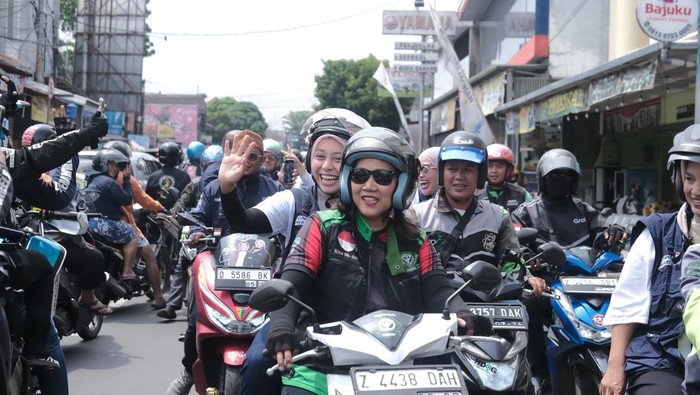 Driver ojol wanita di Garut