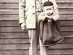 Foto Unik dari Masa Lalu Punya Cerita Tak Terduga