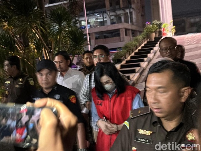 Ibu Ronald Tannur tersangka suap