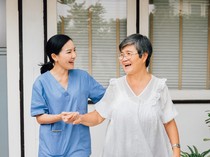 Video: Dua Sudut Pandang Psikolog soal Menitipkan Ortu ke Panti Jompo