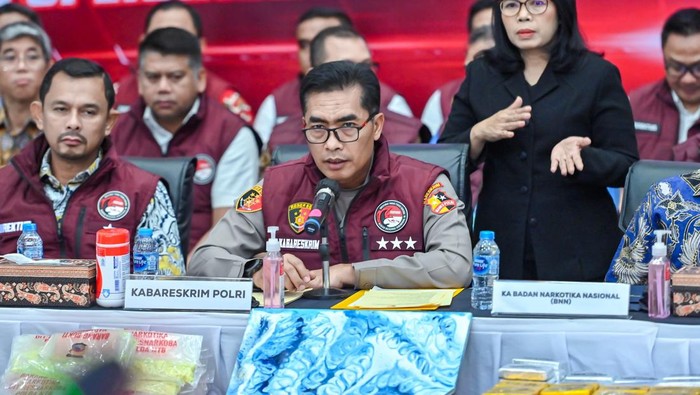 Kabareskrim Polri Komjen Wahyu Widada dalam jumpa pers pengungkapan kasus narkoba.