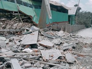 Warga Diminta Waspadai Banjir Lahar Dingin Gunung Lewotobi Laki-laki!