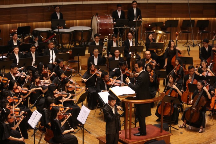 Konser Light Ministry Orchestra A Million Lights Sukses Digelar, Gaet 44 Musisi Konser Light Ministry Orchestra A Million Lights Sukses Digelar, Gaet 44 Musisi
