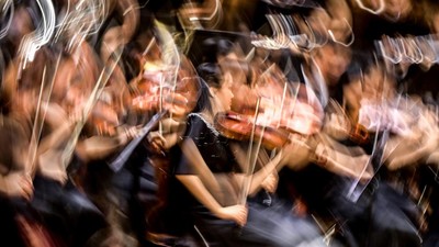 Menikmati Konser Light Ministry Orchestra