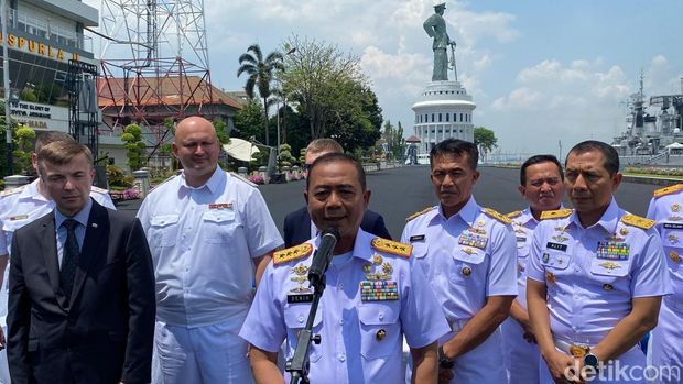 Latihan bersama TNI AL dengan Russian Navy