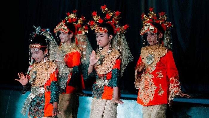 Sanggar Seni Pelita Budaya menggelar pertunjukan megah berlatar sejarah Kepulauan Bangka Belitung. Pertunjukan ini merupakan titik perjalanan kedua dari persembahan karya 10 besar sanggar program #GIK1Dekade.