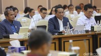 Supratman mengatakan Kementerian Hukum dan HAM di periode sebelumnya terlalu gemuk. Ia tak menampik jika dikatakan kementerian ini memiliki sumber daya manusia terbesar kedua setelah Kementerian Keuangan.  