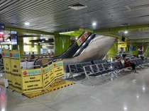 Mohon Maaf! Eskalator Stasiun Gambir Tak Bisa Dipakai Gara-gara Ini