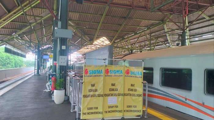PT Kereta Api Indonesia (Pesero) Daop 1 Jakarta akan melakukan perawatan dan perbaikan pada eskalator di Stasiun Gambir.