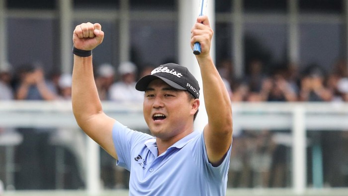 Pegolf Kanada Richard T Lee melakukan pukulan tee off pada putaran final BNI Indonesian Masters 2024 di Royale Jakarta Golf Club, Jakarta, Minggu (3/11/2024). Pegolf Kanada Richard T Lee berhasil menjadi juara pertama dengan hadiah uang sebesar 360.000 dolar AS, diikuti juara kedua pegolf China Taipei Chang Wei-lun dan juara tiga pegolf Thailand Phachara Khongwatmai. ANTARA FOTO/Asprilla Dwi Adha/nym.