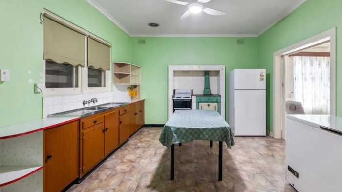 Rumah di Atas Tanah Keluarga Miliado di Adelaide, Australia Rumah di Atas Tanah Keluarga Miliado di Adelaide, Australia