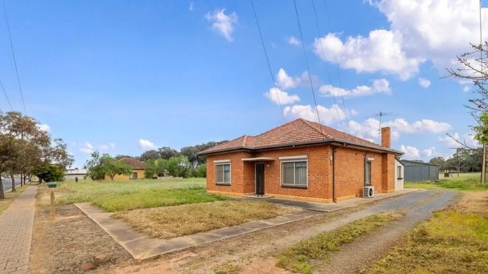 Rumah di Atas Tanah Keluarga Miliado di Adelaide, Australia