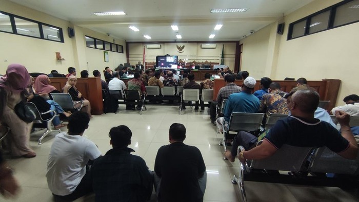 Sebanyak 26 saksi dari staf BPPD Sidoarjo diperiksa di sidang korupsi Bupati Nonaktif Sidoarjo Gus Muhdlor