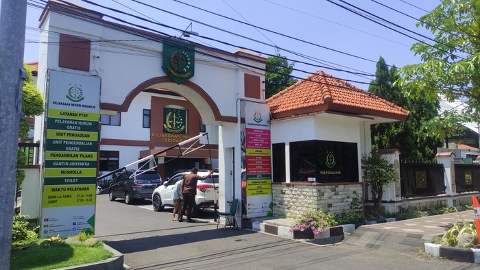 Gedung Kejari Sidoarjo