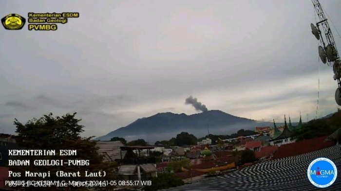 Gunung Marapi kembali erupsi pagi inia. (Istimewa)