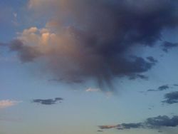 Kumpulan Penampakan Virga, Fenomena Hujan Melayang