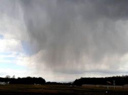 Kumpulan Penampakan Virga, Fenomena Hujan Melayang