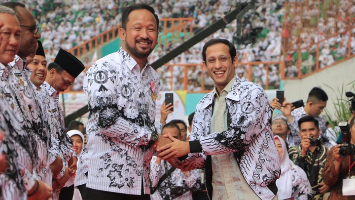 Ipong saat menerima penghargaan tahun 2019 lalu