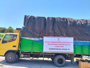 Kemensos Kirim Taruna Siaga-Support Psikososial Korban Erupsi Lewotobi