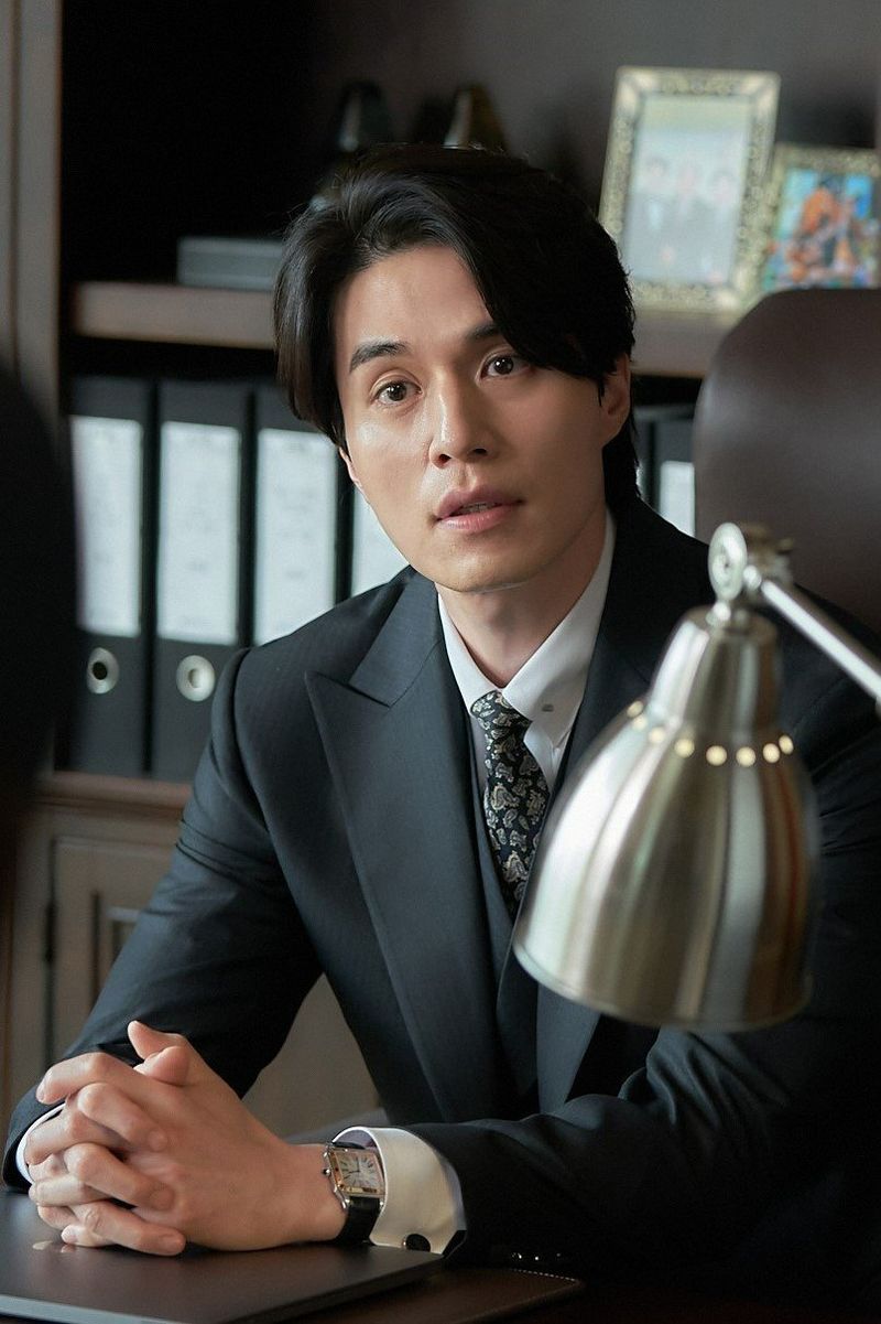 Lee Don Wook di film A Year-End Medley (2021)