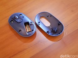 Unboxing Logitech Pop Icon, Punya Tampilan Bergaya