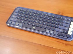 Unboxing Logitech Pop Icon, Punya Tampilan Bergaya