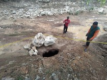 Video Lubang Misterius yang Sedot Air Sungai hingga Mengering di Blitar