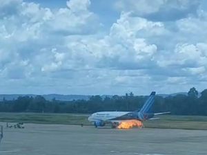 Pesawat Trigana Air di Sentani Batal Terbang gegara Percikan Api, 4 Penumpang Luka