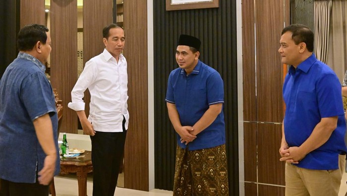 Presiden Prabowo Subianto meluangkan waktu bertemu pasangan calon gubernur dan wakil gubernur Jawa Tengah, Ahmad Luthfi dan Taj Yasin Maimoen, di Solo.