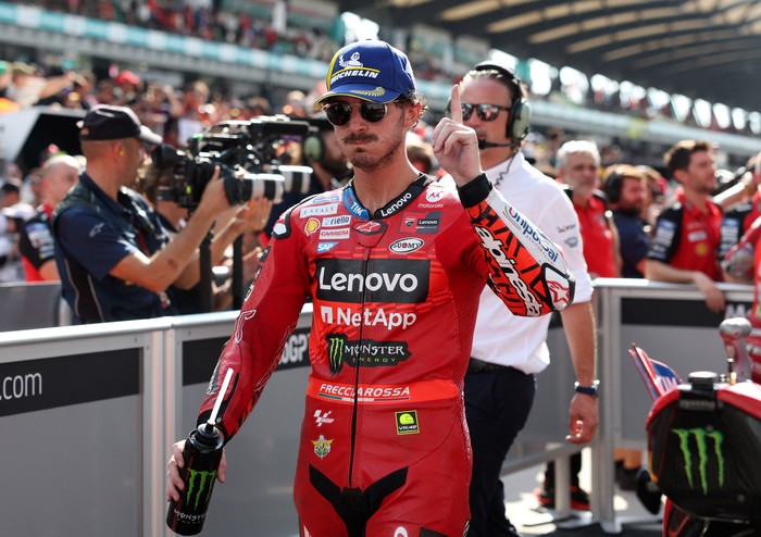 MotoGP - Malaysian Grand Prix - Sepang International Circuit, Sepang, Malaysia - November 3, 2024 Ducati Lenovo Teams Francesco Bagnaia celebrates after winning the MotoGP REUTERS/Hasnoor Hussain