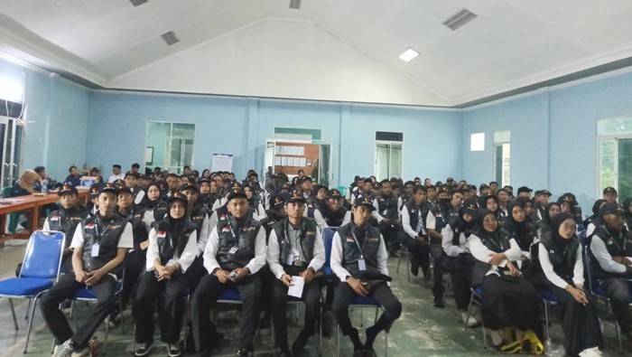 Petugas pengawas TPS di Bogor diambil sumpah (dok.istimewa)
