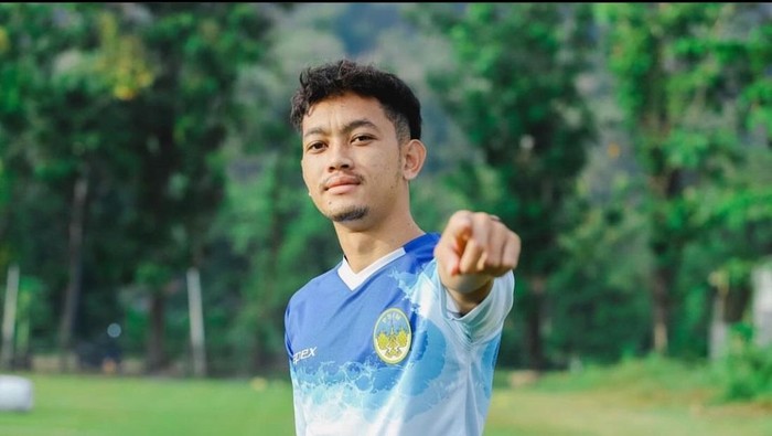 Bek PSIM Jogja, M Fariz saat sesi latihan. Foto diunggah Selasa (5/11/2024).