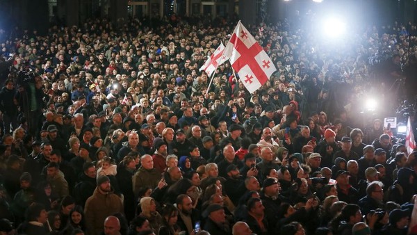 Ribuan Demonstran di Georgia Gelar Aksi Protes Kecurangan Pemilihan Parlemen