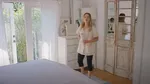 Beda dari Rumah Barbie, Rumah Asli Margot Robbie Serba Putih dan Minimalis