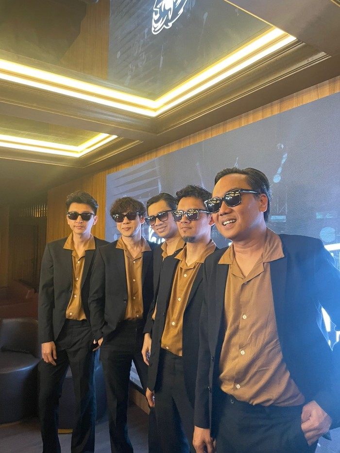 The Changcuters The Changcuters akan menggelar Konser 20 Tahun Tangguh, Tria siap manggung lagi setelah insiden pingsan.