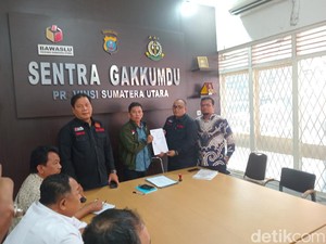 Tim Hukum Edy Laporkan Kades di Tapsel Deklarasi Dukung Bobby ke Bawaslu